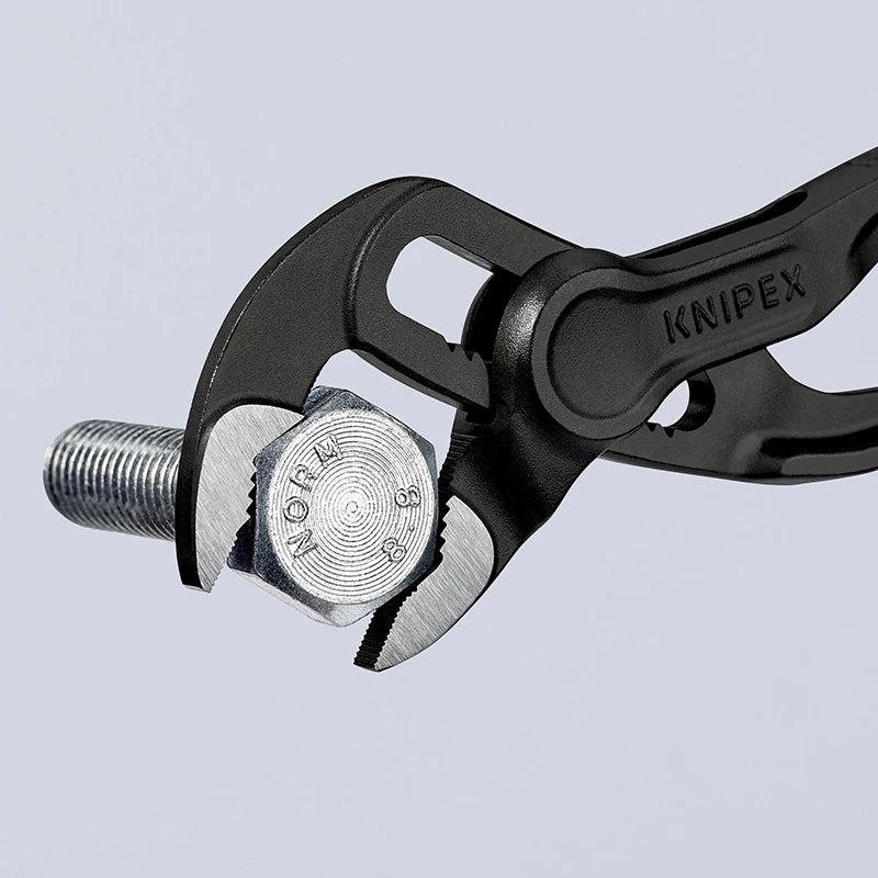 AVERX Chrome Vanadium Knipex Cobra XS precision jaw close-up